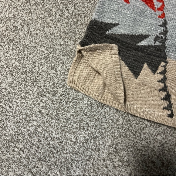 Lauren Ralph Lauren Red and Gray Aztec design Sweater - Picture 6 of 7
